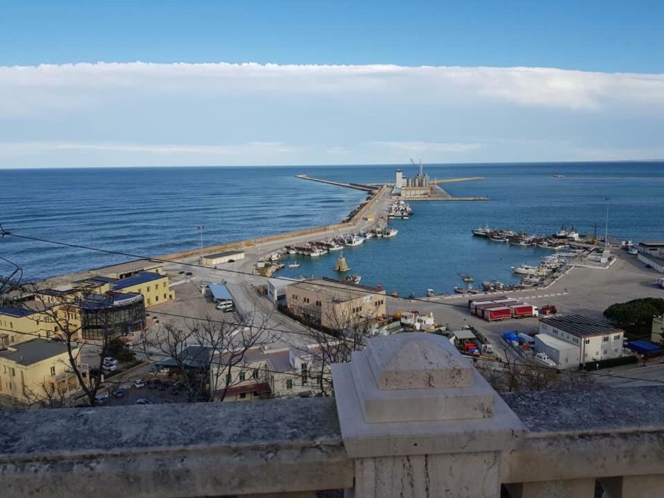 Апартаменты La Casetta Del Corso Ортона Экстерьер фото